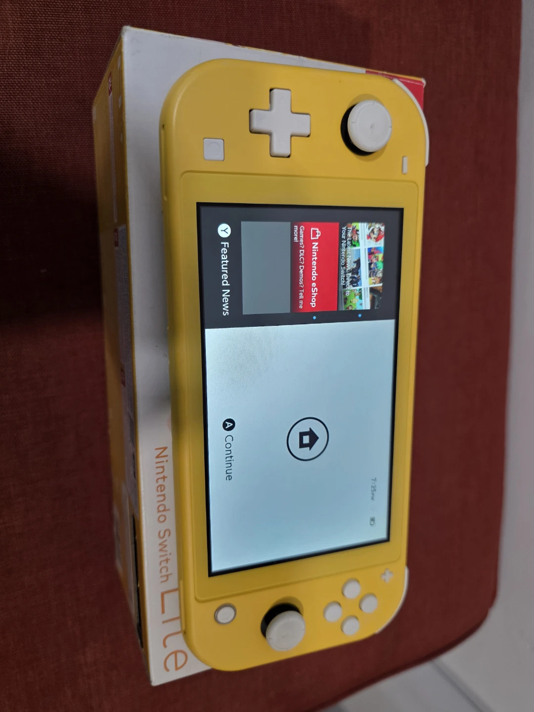 Yellow Nintendo Switch Lite - photo 3