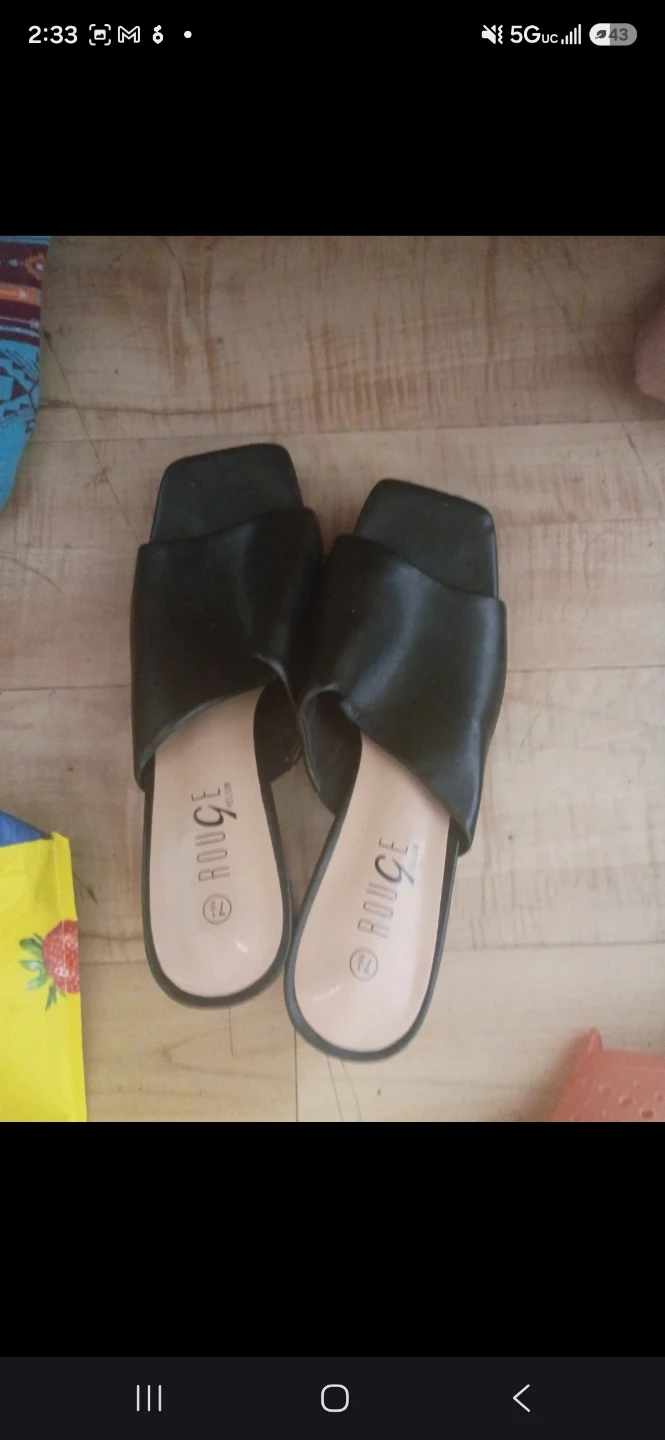 Rouge Shoes Black Slip-On Slides Size 7