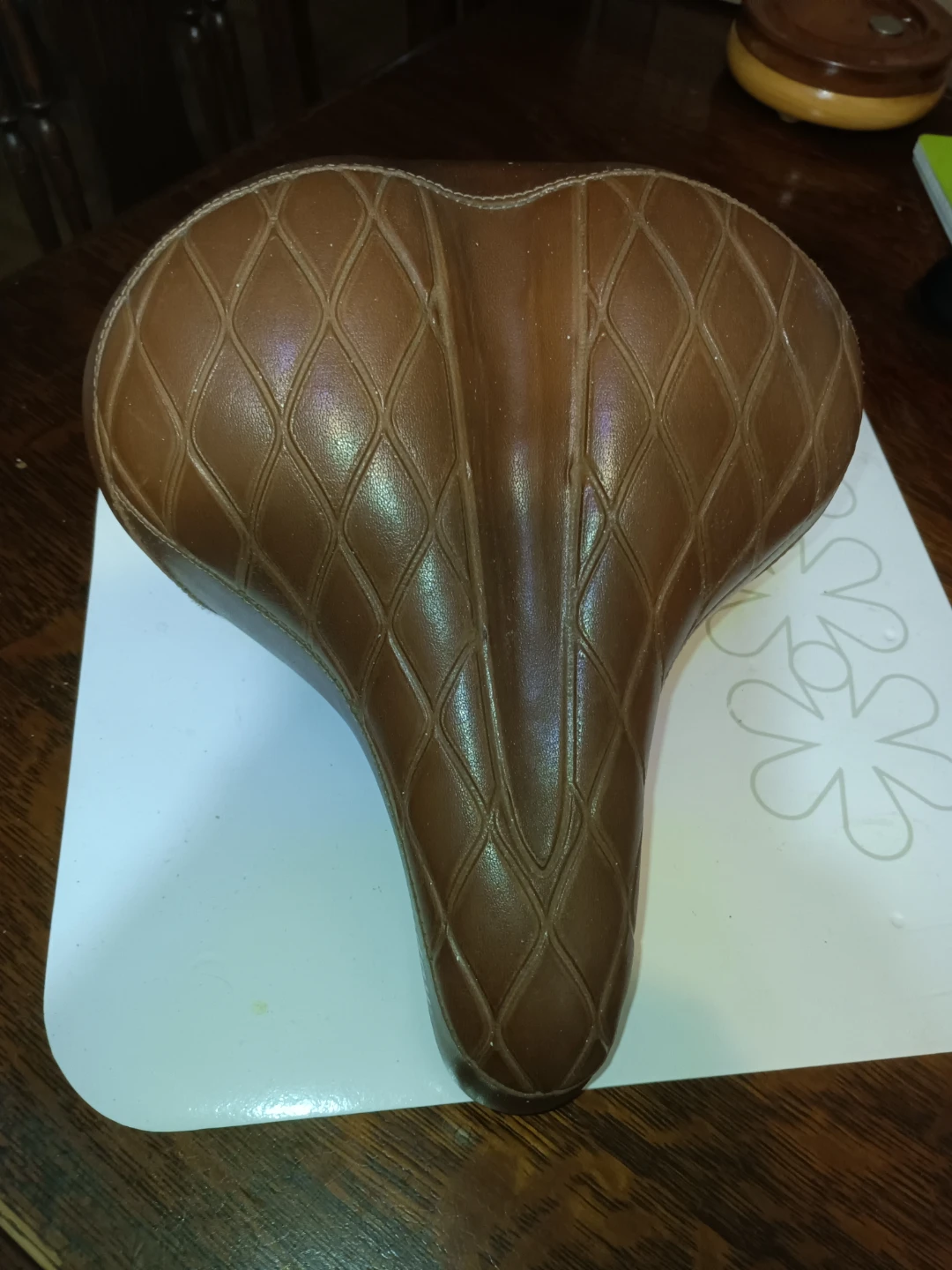 Everyday Bicycle Saddle with Integrated Tail Light - photo 2