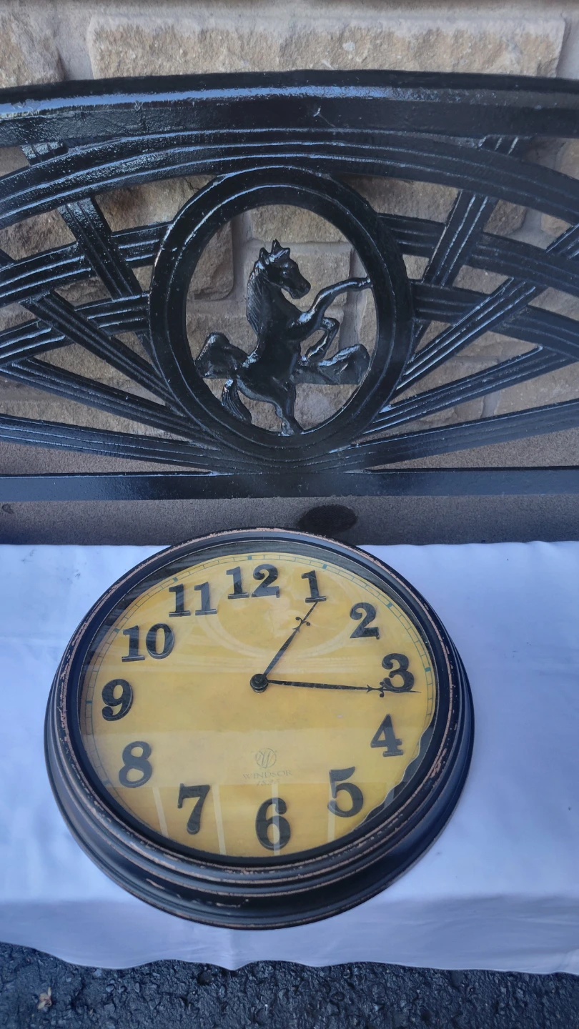 Windsor 1825  Decorative Wall Clock