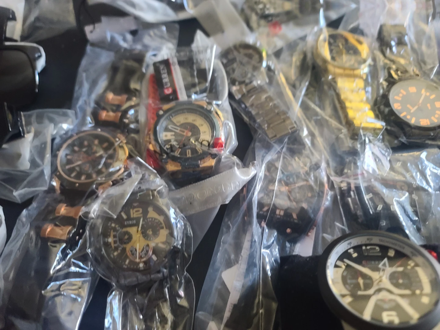 Curren & Eyros Men's Watches Lot - photo 2