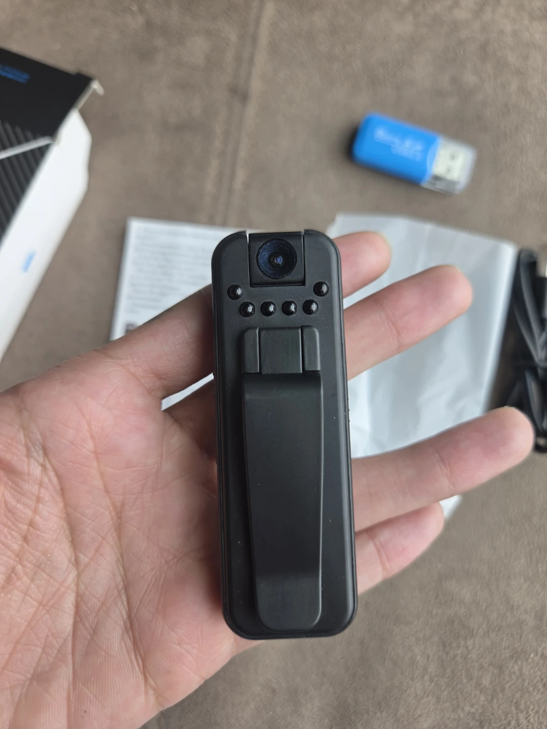 HD Camera Clip-on Device - photo 4