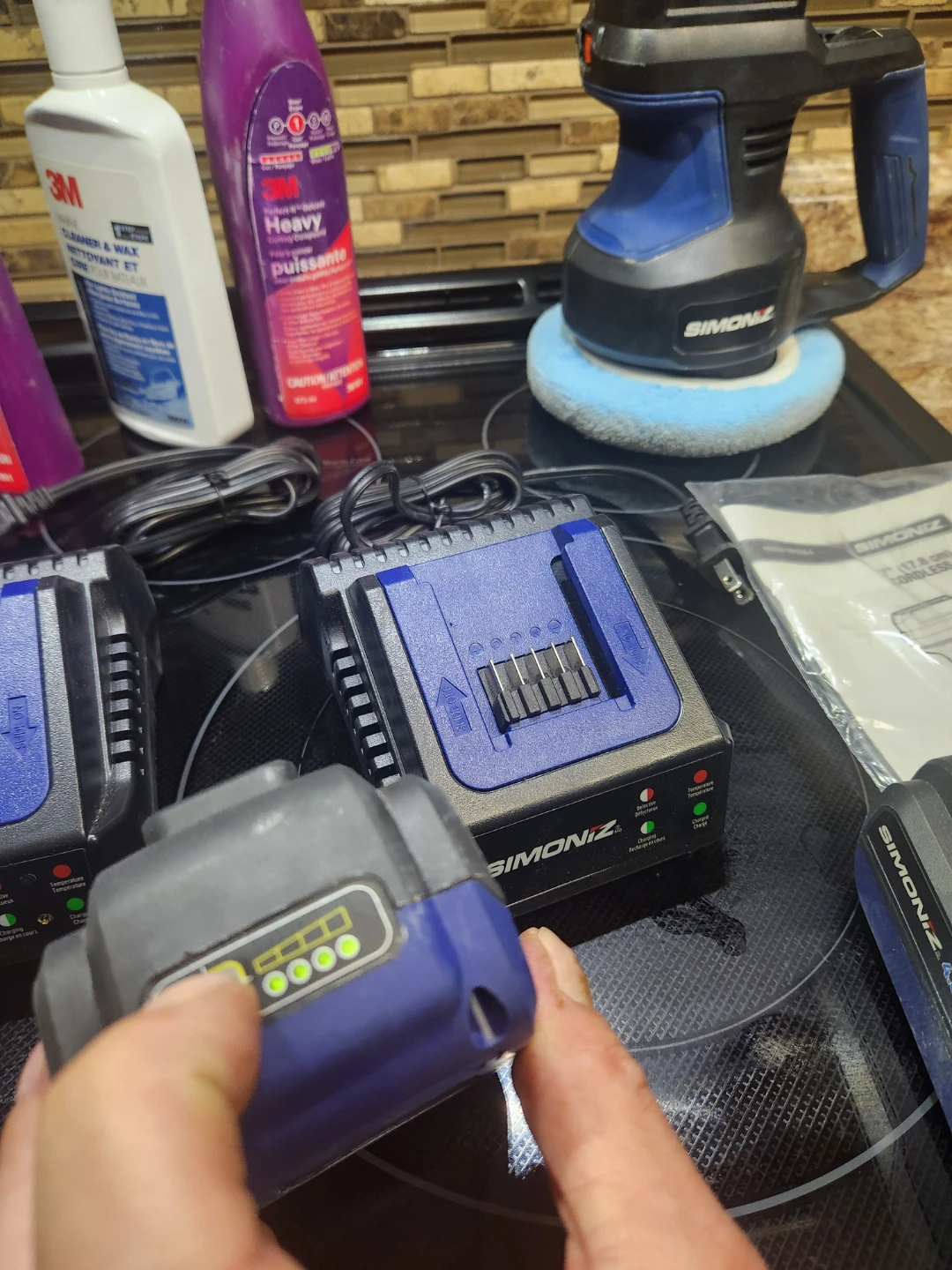 Simoniz Cordless Polisher Kit with Batteries and Charger - photo 3
