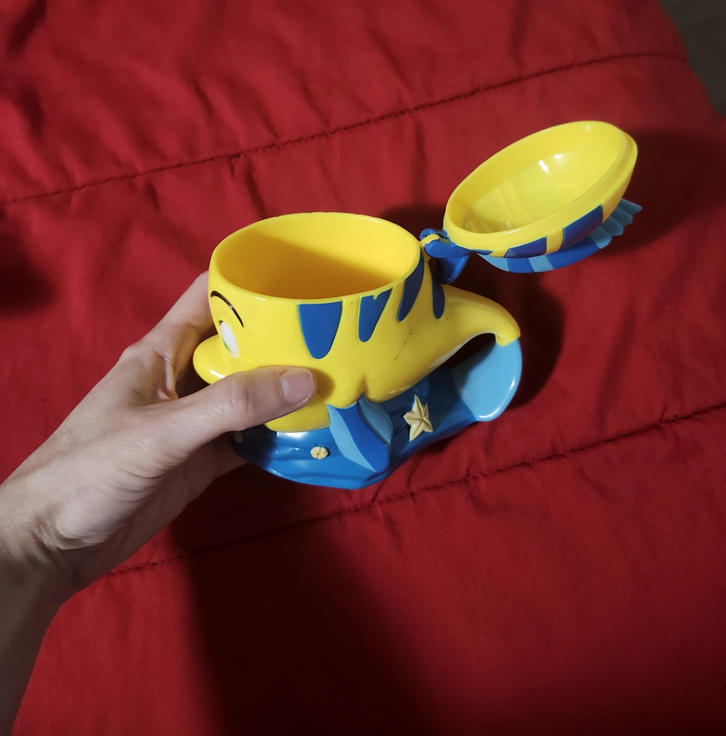 $10 Disney on ice flounder mug - photo 3