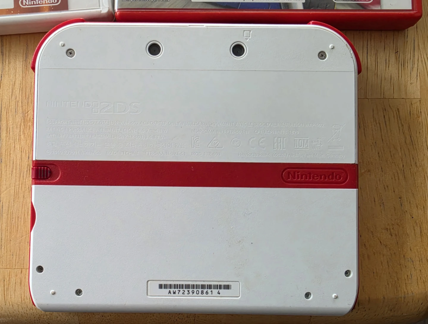Nintendo 2DS White & Red  + 5 games - photo 3