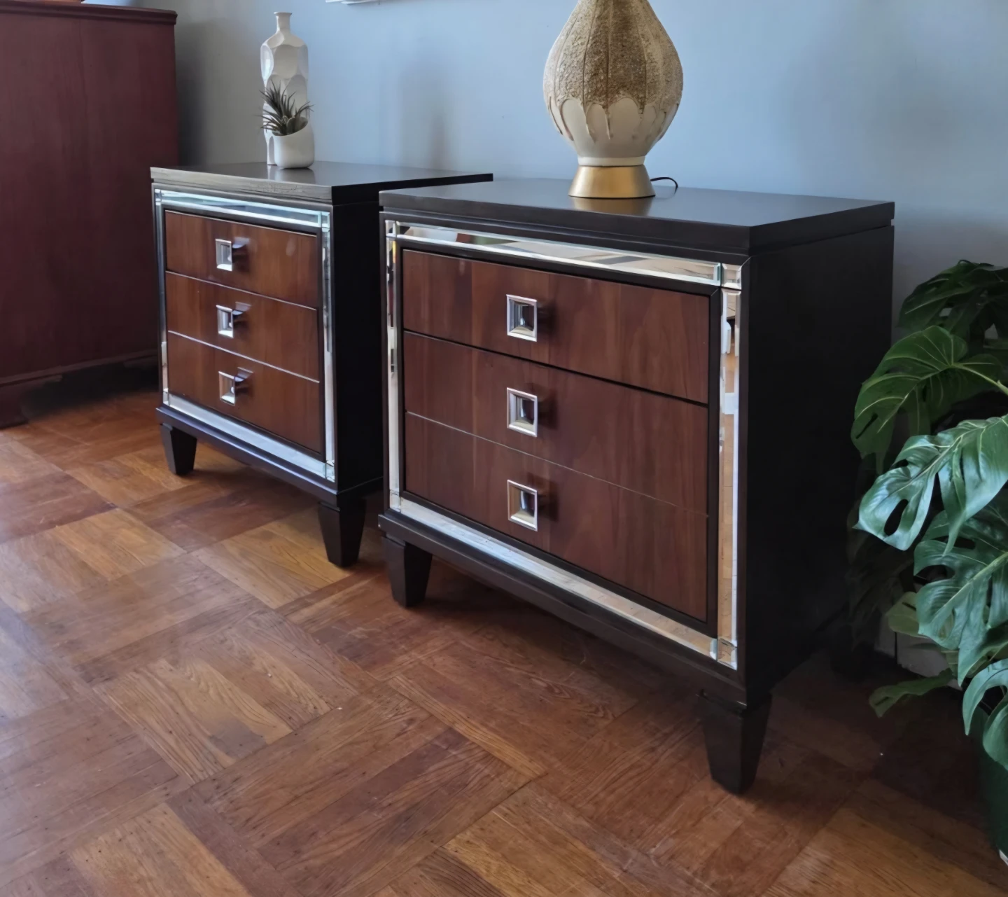 Matching Pair of Modern Three Drawer Nightstands - photo 3