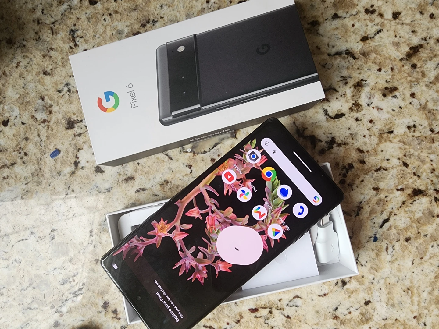 Google Pixel 6 Smartphone
