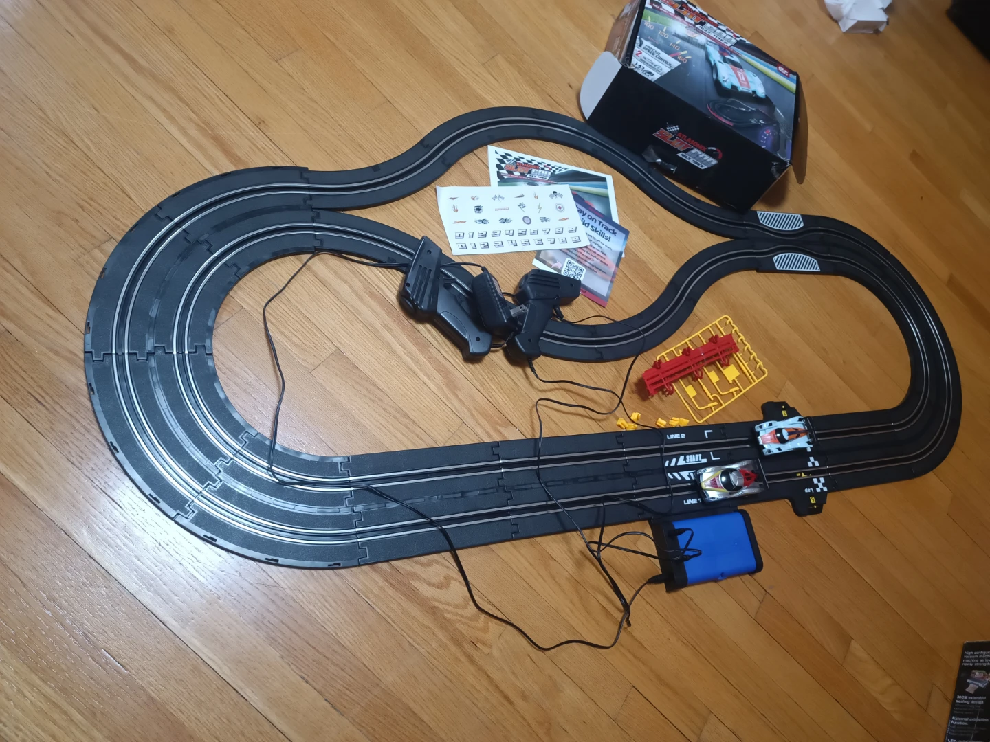 ATLASONIX Slot Car Race Track Set - photo 3
