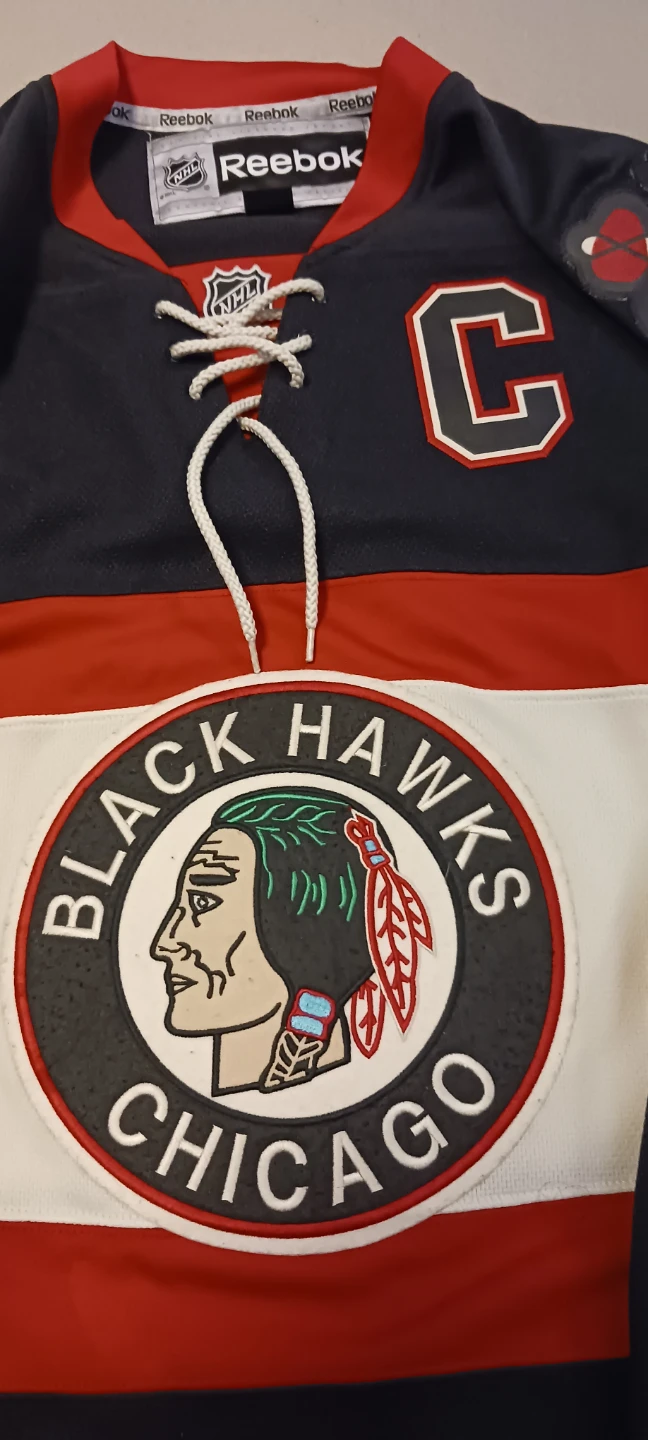 Chicago Blackhawks Jersey and Hoodie - photo 3