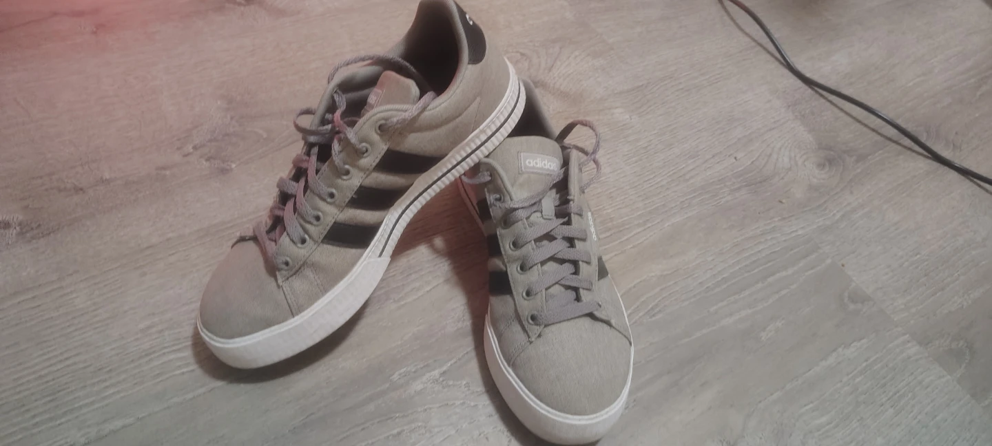 Adidas Men's Sneaker size 8.5 - photo 2