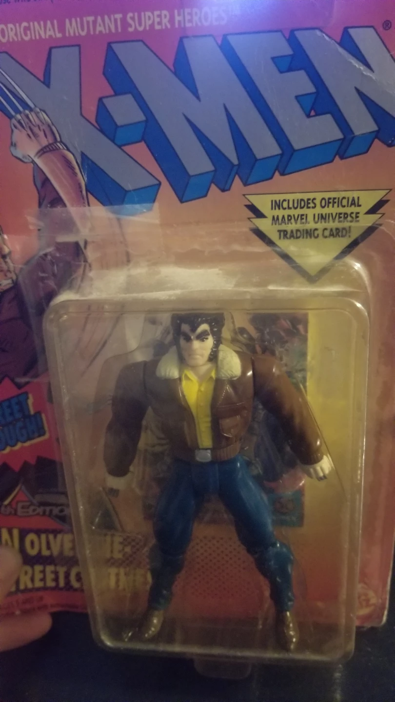 Marvel X-Men Wolverine "Street Tough" Action Figure - photo 3
