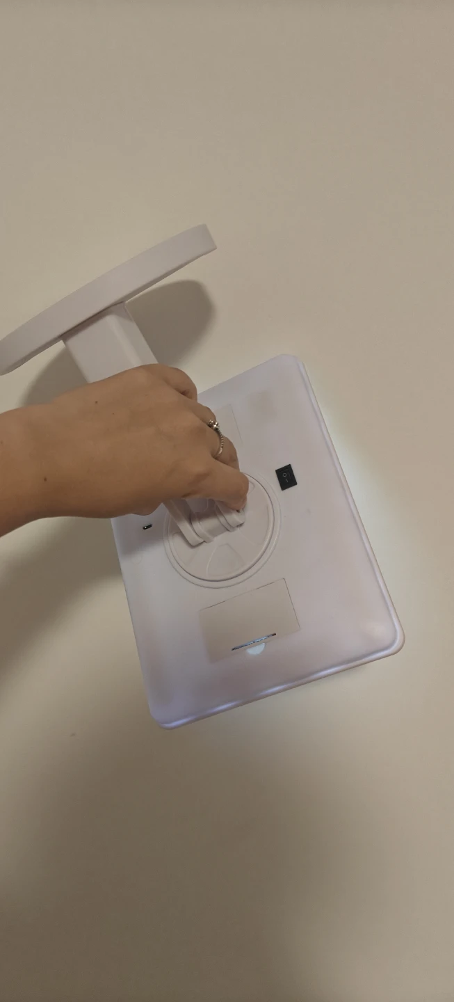 LED Makeup Mirror - photo 3