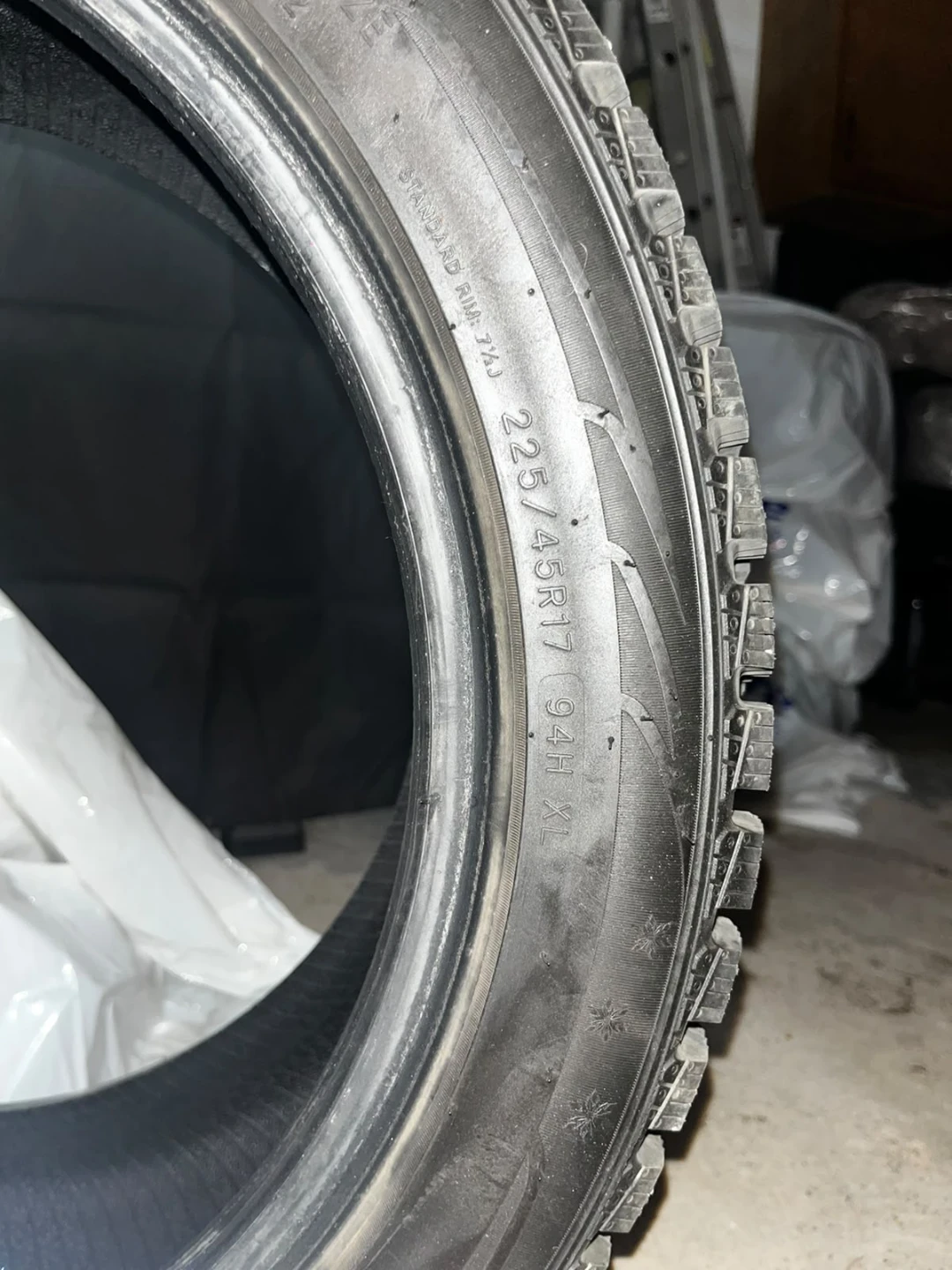 ICE BLAZER Studded Winter Tire - 225/45R17 94H XL - photo 5