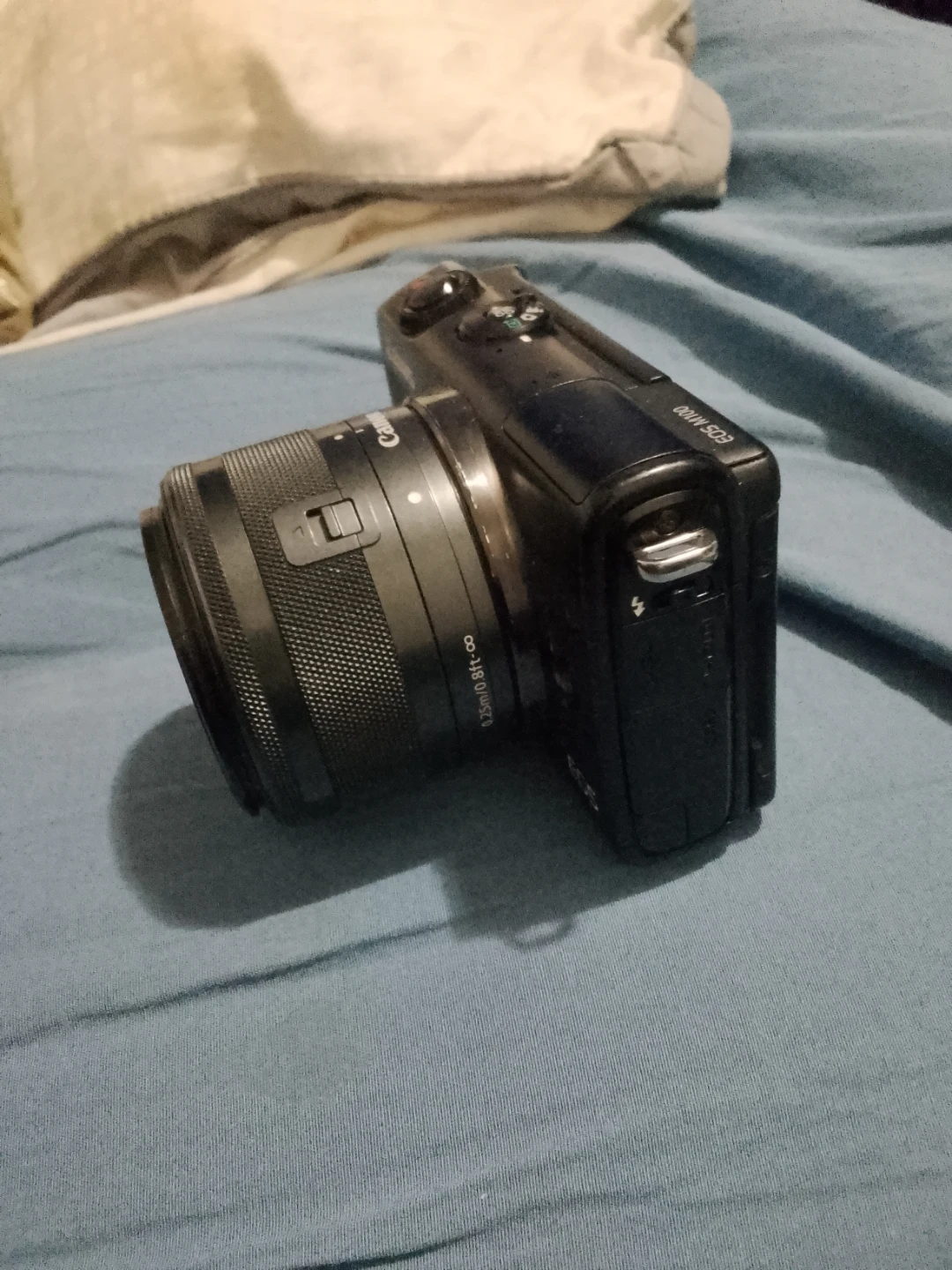 Canon EOS M100 Mirrorless Camera - photo 4