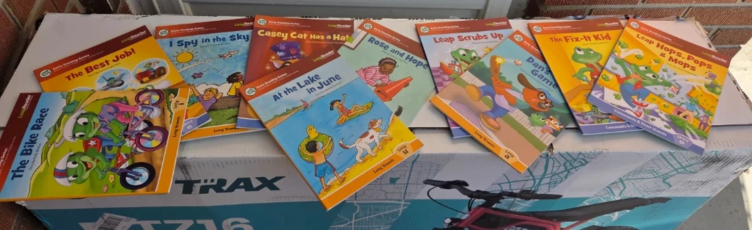 Kids Christmas Long Sleeve Shirts (5-Pack) + free books - photo 3