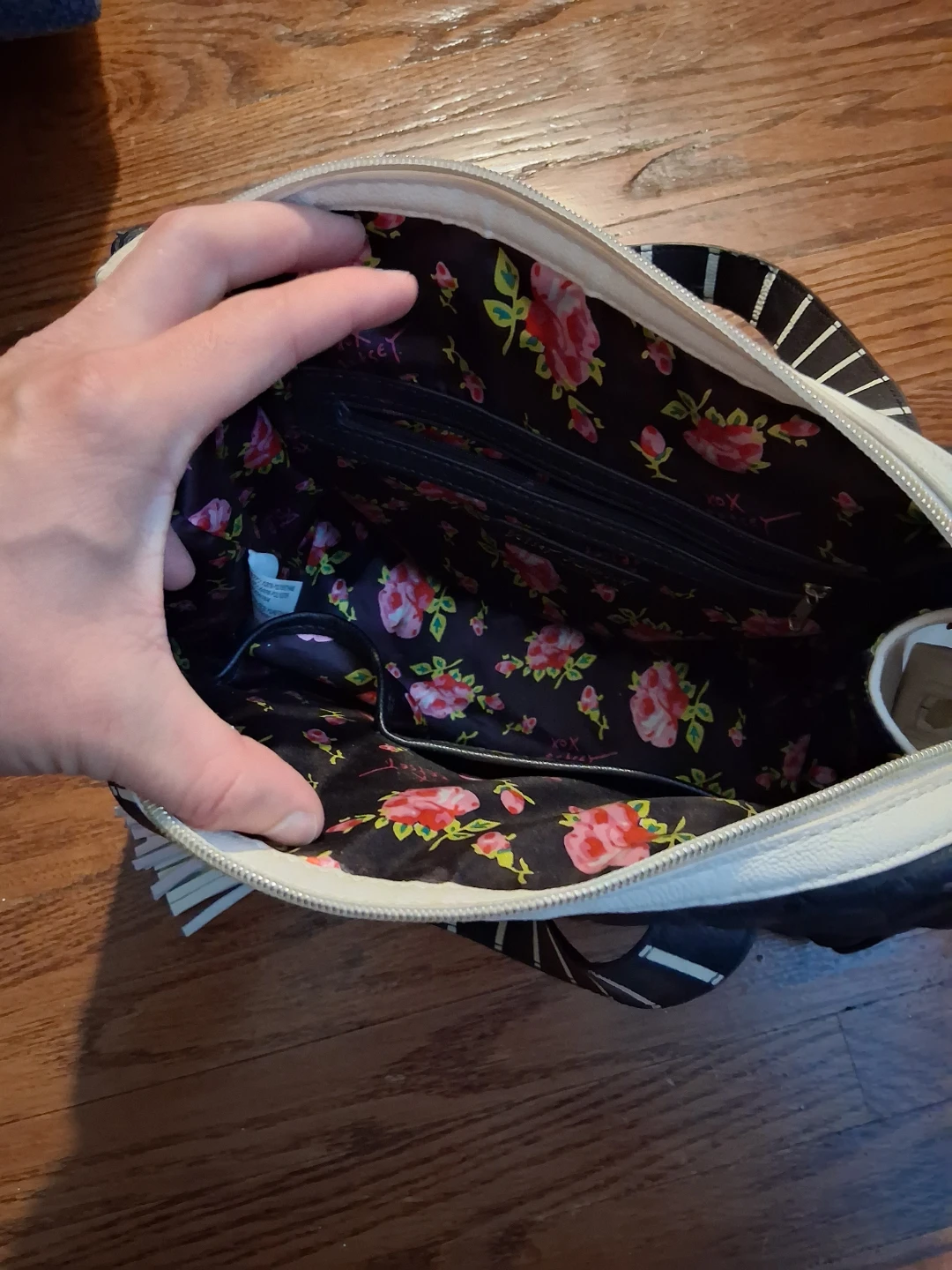 Betsey Johnson Quilted Heart Satchel Bag - photo 5
