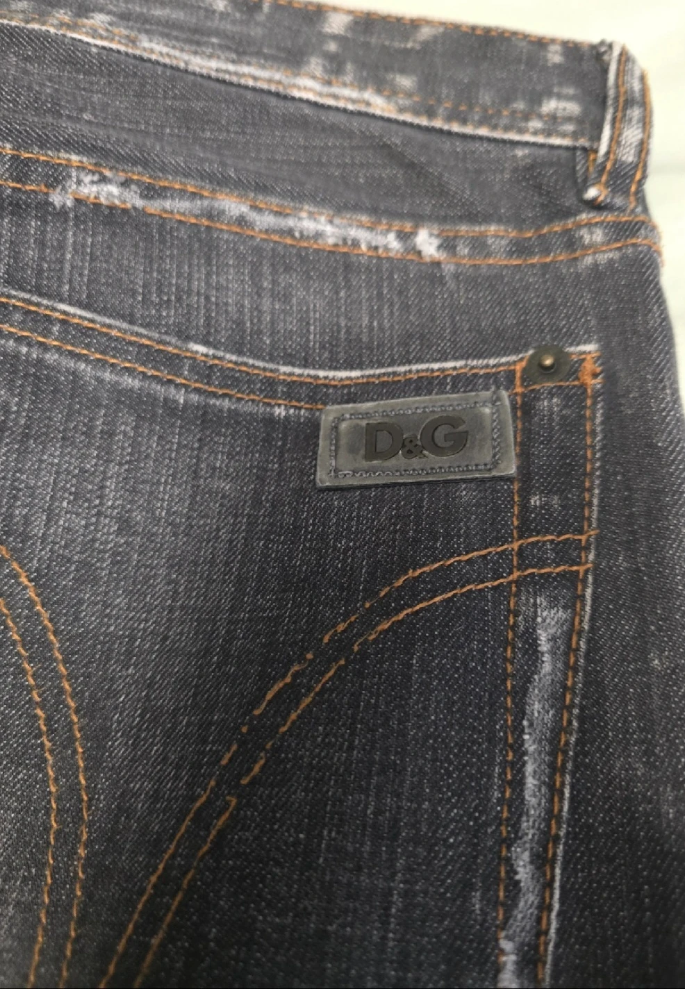 D&G Jeans - Distressed Wash with White Stitching - photo 4