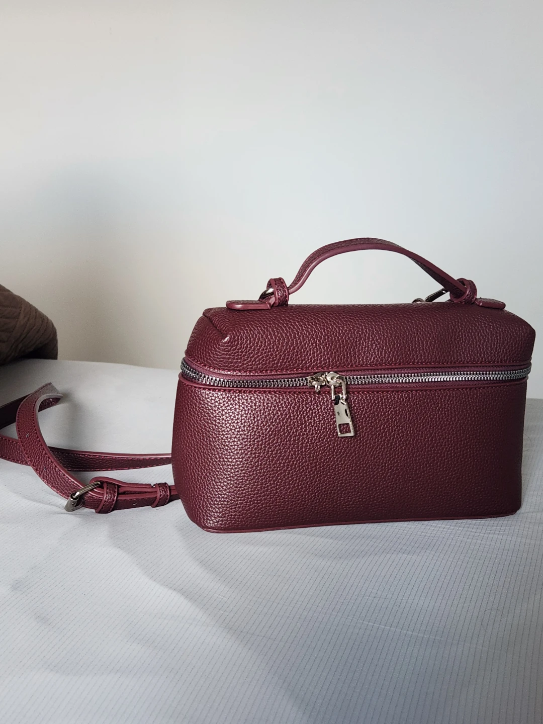 Maroon Faux Leather Vanity Case / Burgundy Bag - photo 2
