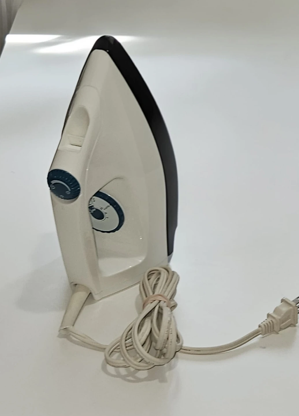Proctor Silex Easy Press Iron