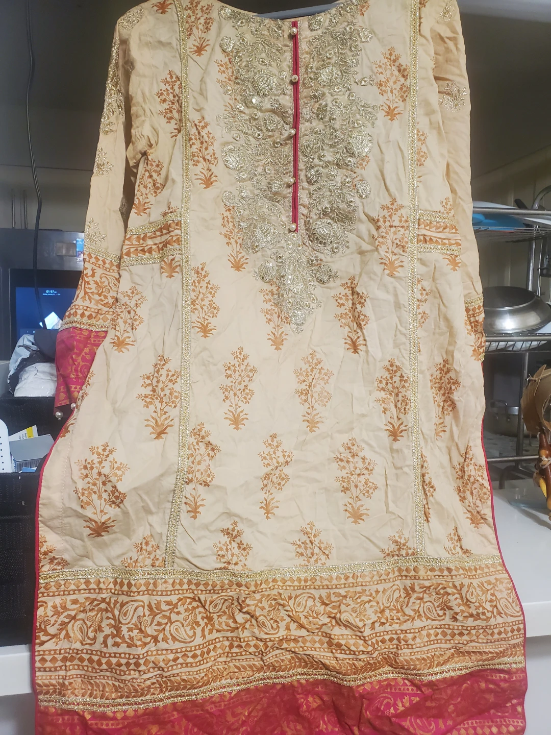 Women's Embroidered Kurti Bin saeed