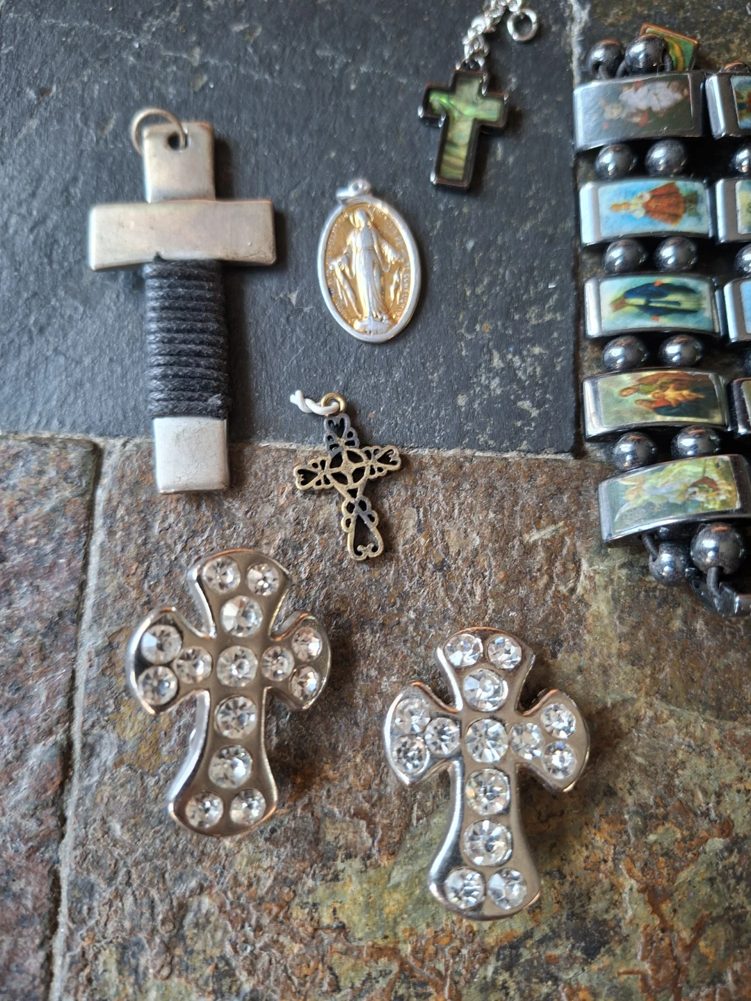 Vintage & Modern Religious Jewelry Lot - photo 3