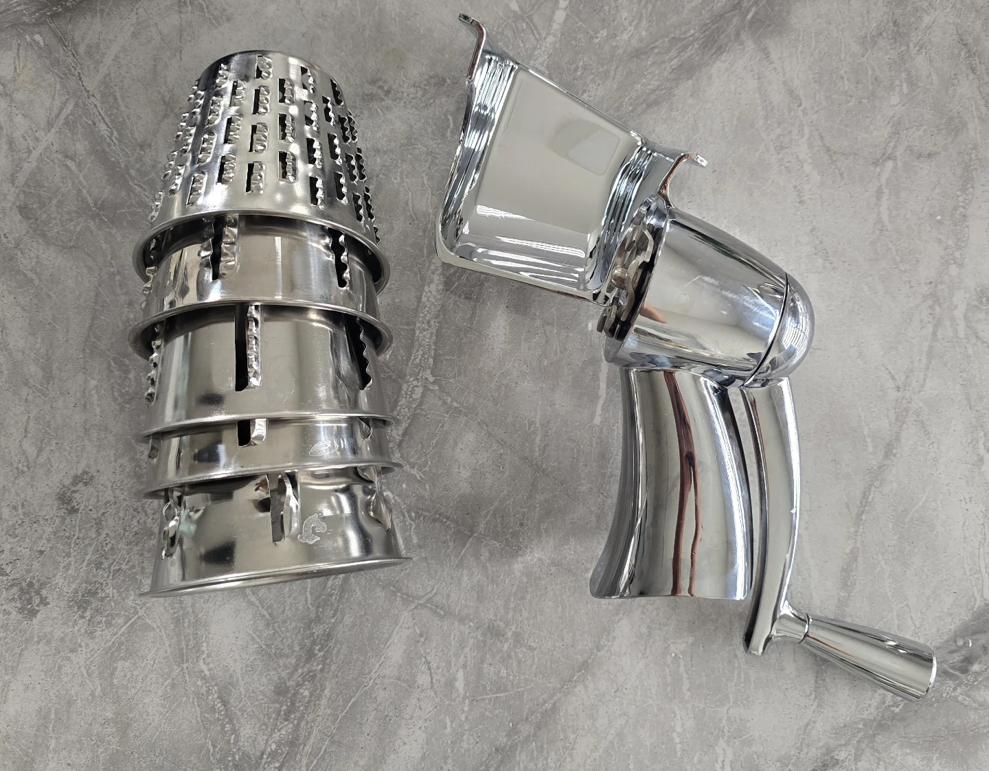 No base stand- Manual Food Processor with 5pcs Cones - photo 2