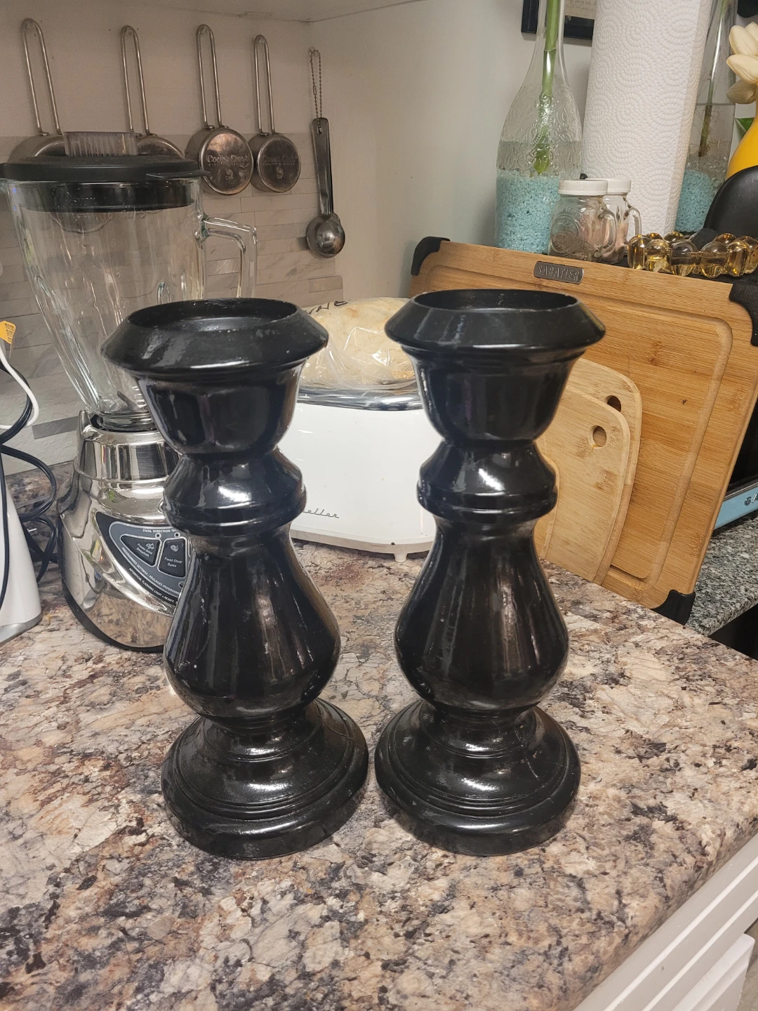 Set of 2 black candle holders