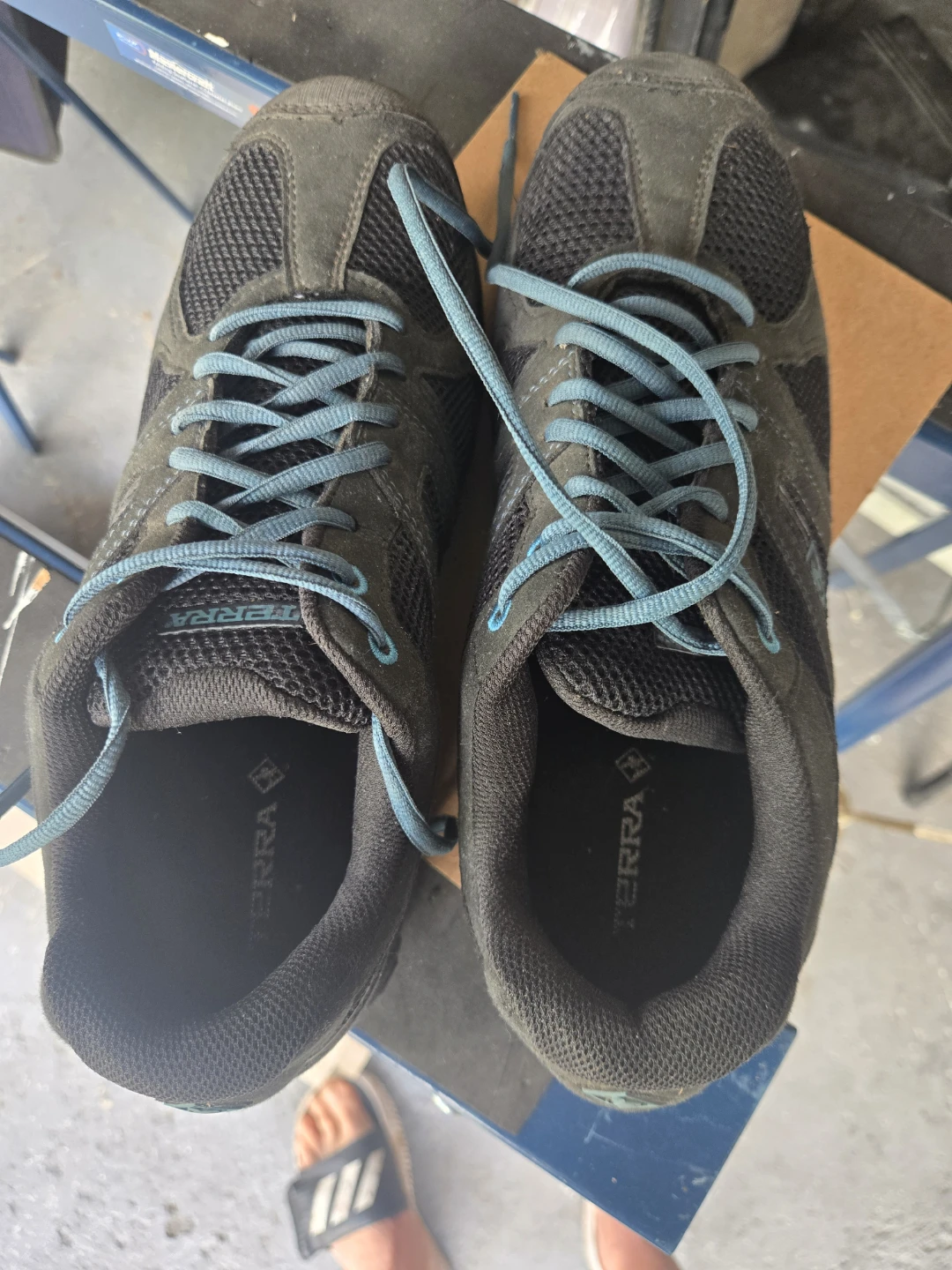 TERRA safety Shoes, size 10 1/2