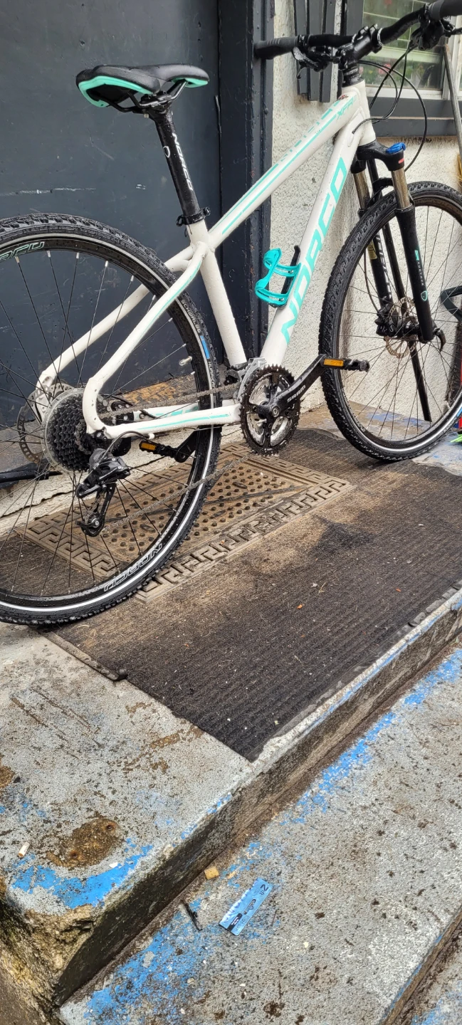 Norco fxr 2 Hybrid Bike - photo 3