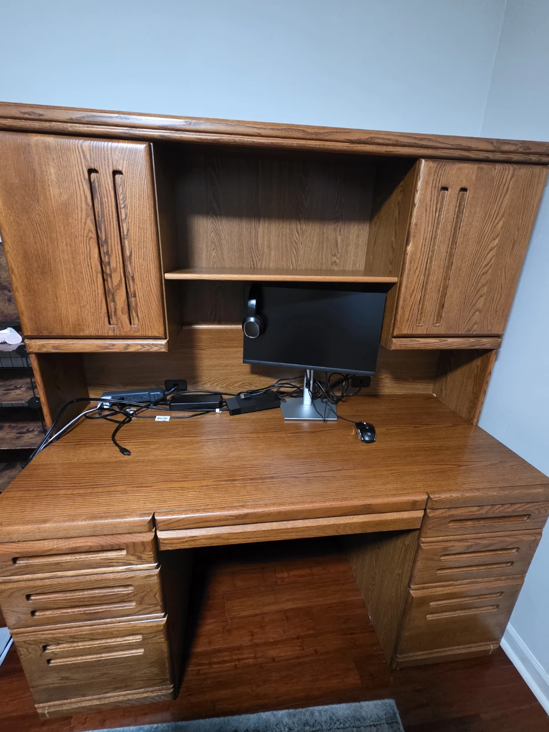 Solid Oak Executive Desk with Hutch