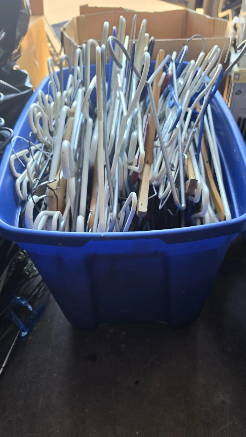 Mixed Lot of Clothes Hangers and Clips 300+ - photo 3