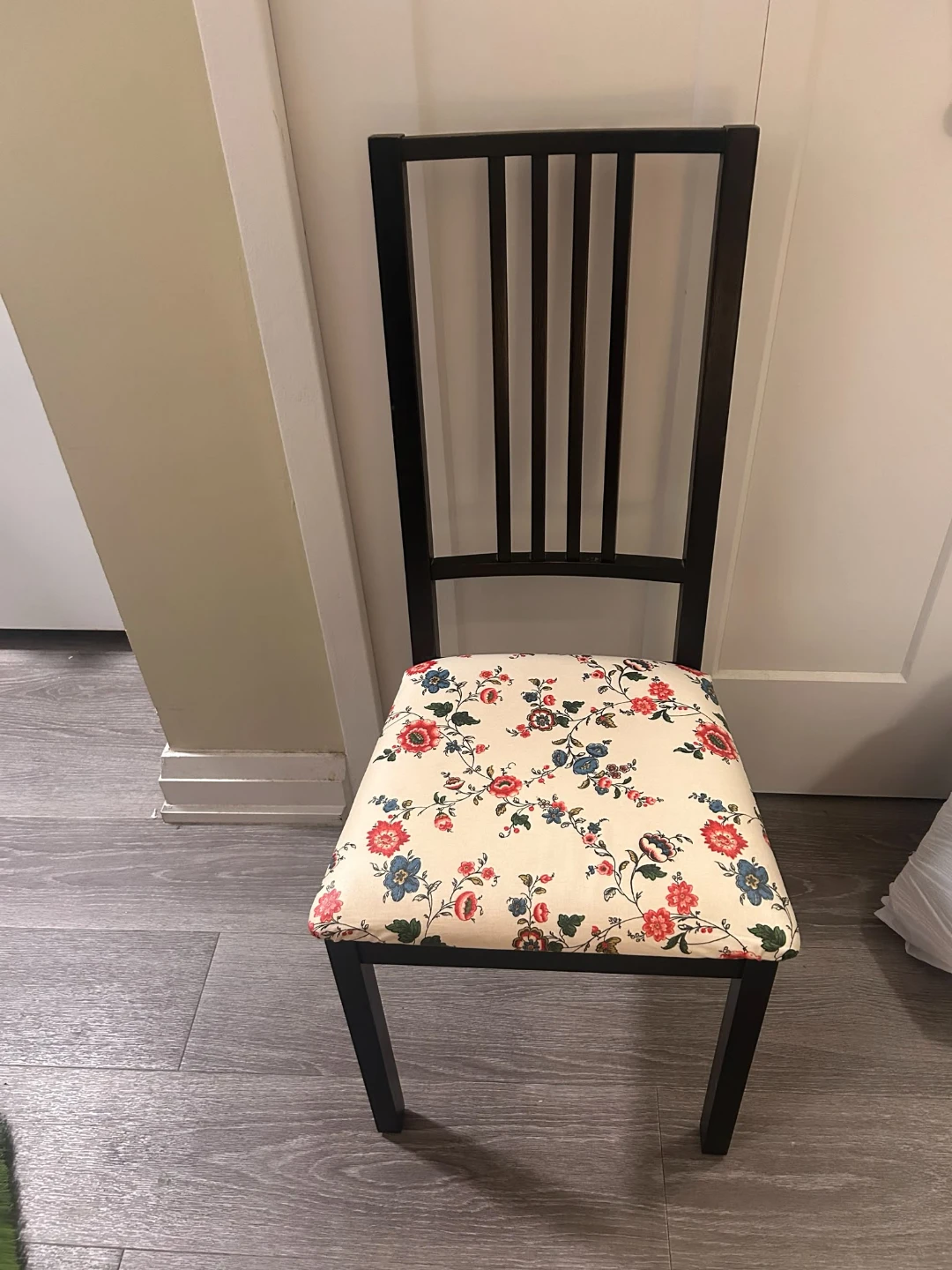 Wooden Dining Chair with Floral Seat (set of 4) - photo 3