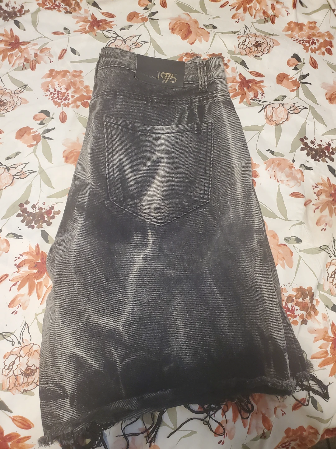 Men's Black Distressed Denim Shorts - photo 3
