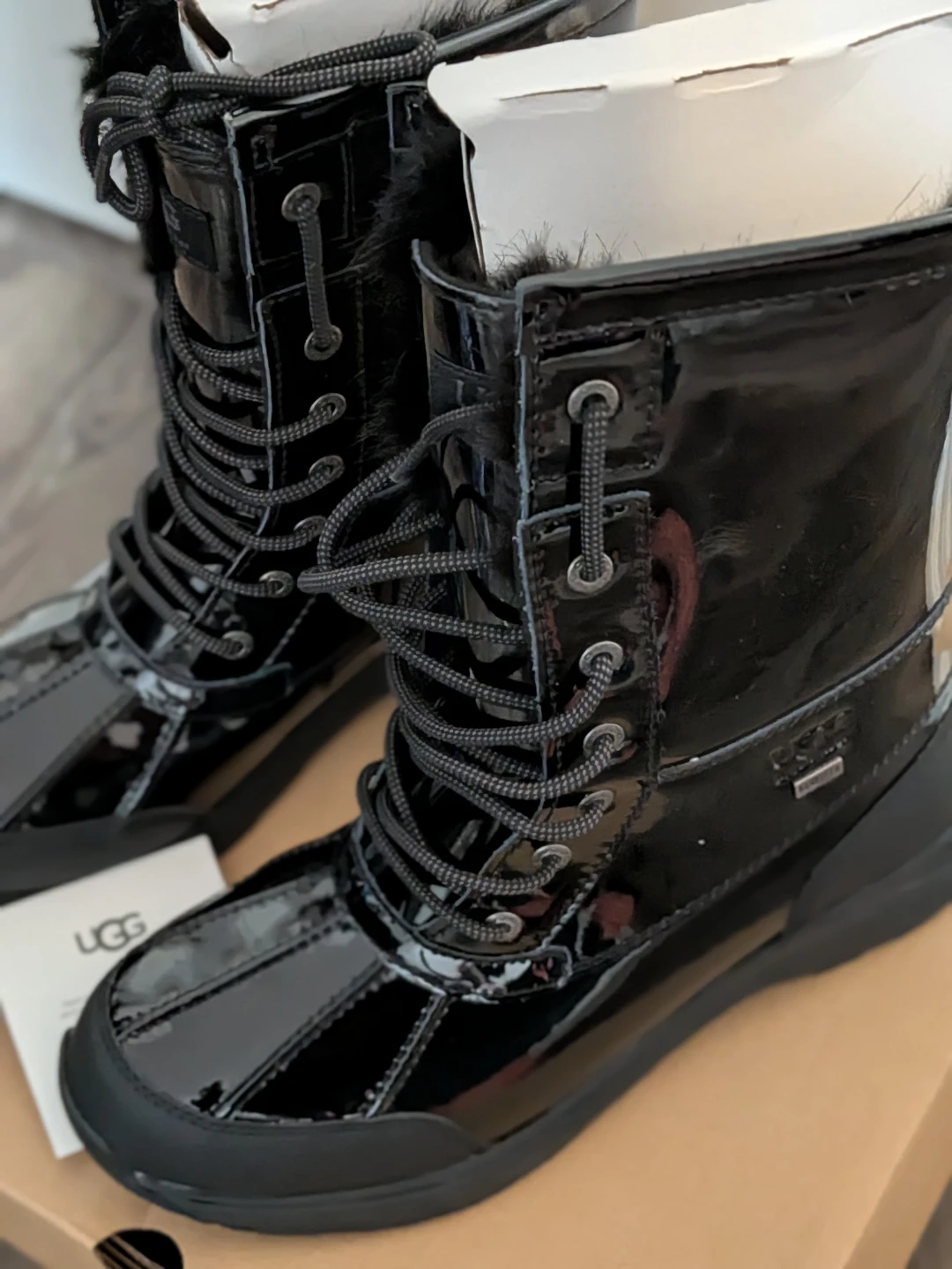 New UGG Black Patent Lace-Up Winter Boots - photo 2