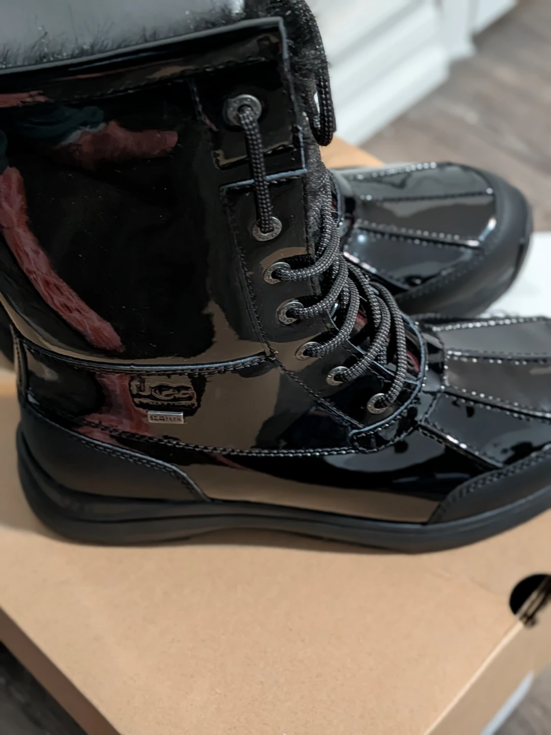 New UGG Black Patent Lace-Up Winter Boots - photo 3