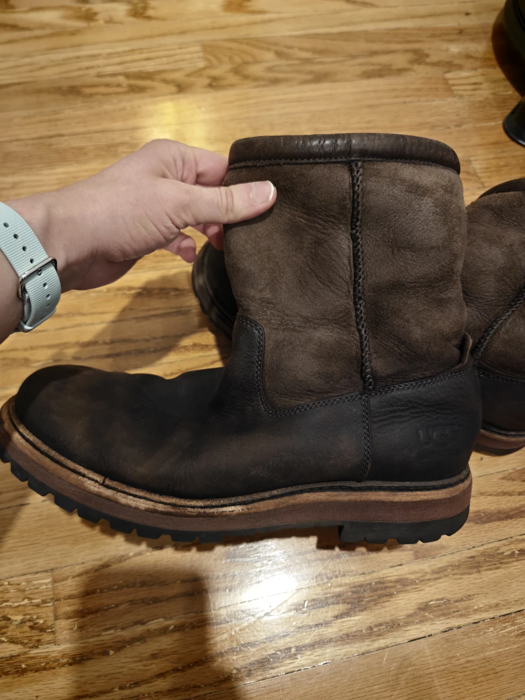Men's UGG Boots Size 8