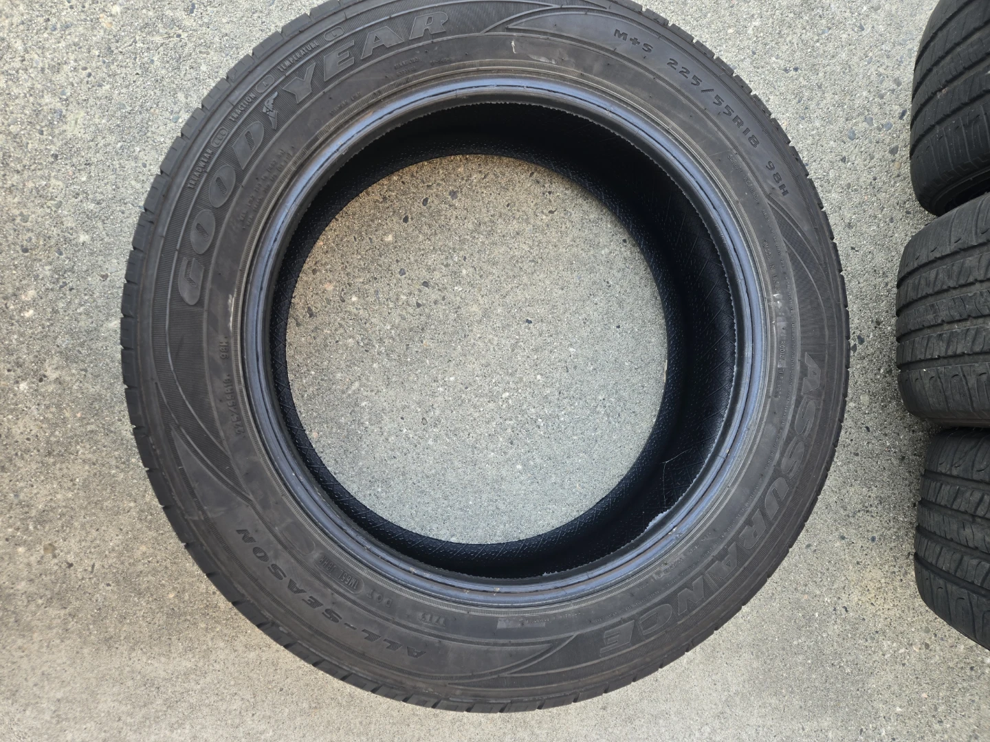 Goodyear Assurance tires 225/55/R18 - photo 3
