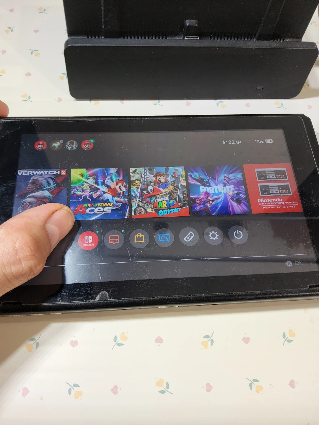 Nintendo Switch Console with Pro Controller and Dock with games - photo 4