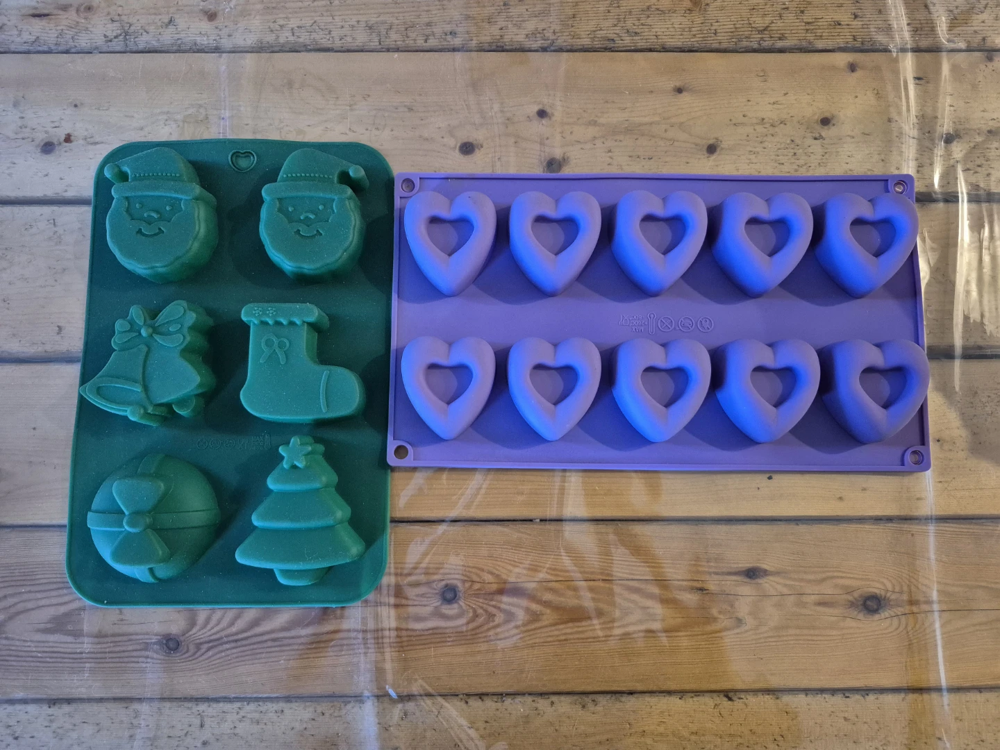 13 Assorted Silicone Molds for Baking and Crafts - photo 3
