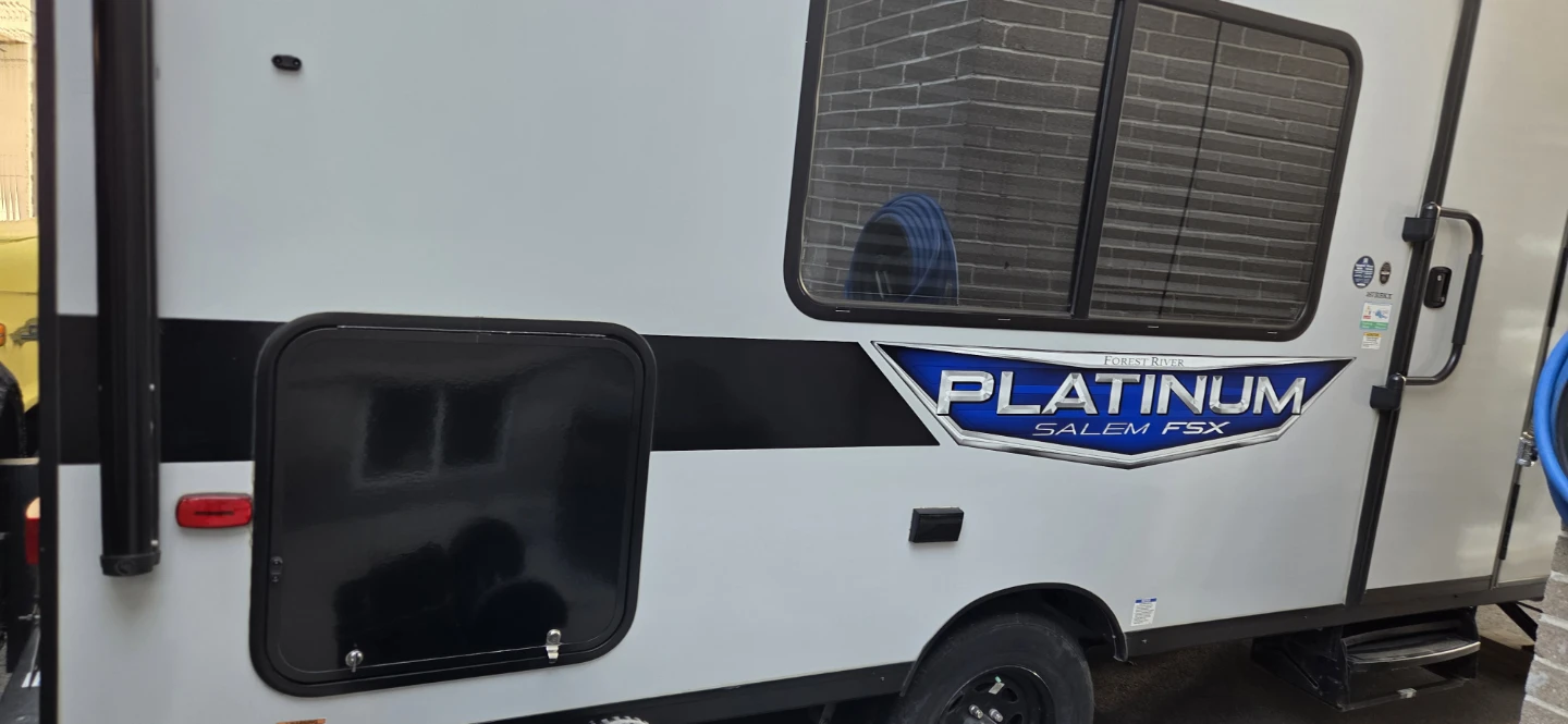 Forest River Platinum Salem FSX Travel Trailer - photo 4
