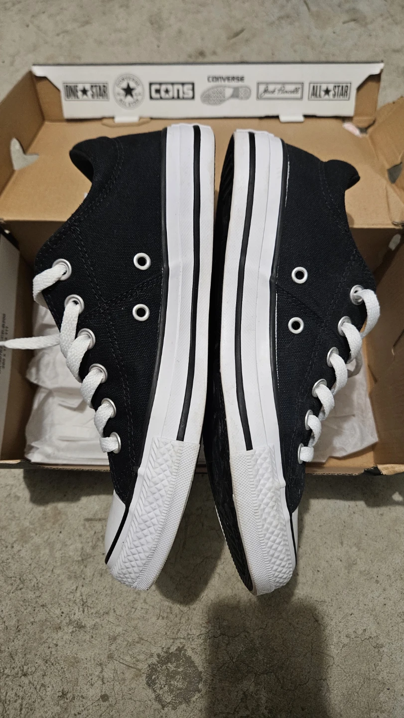 Women's 7.5 Converse Chuck Taylor All Star Madison OX - photo 2