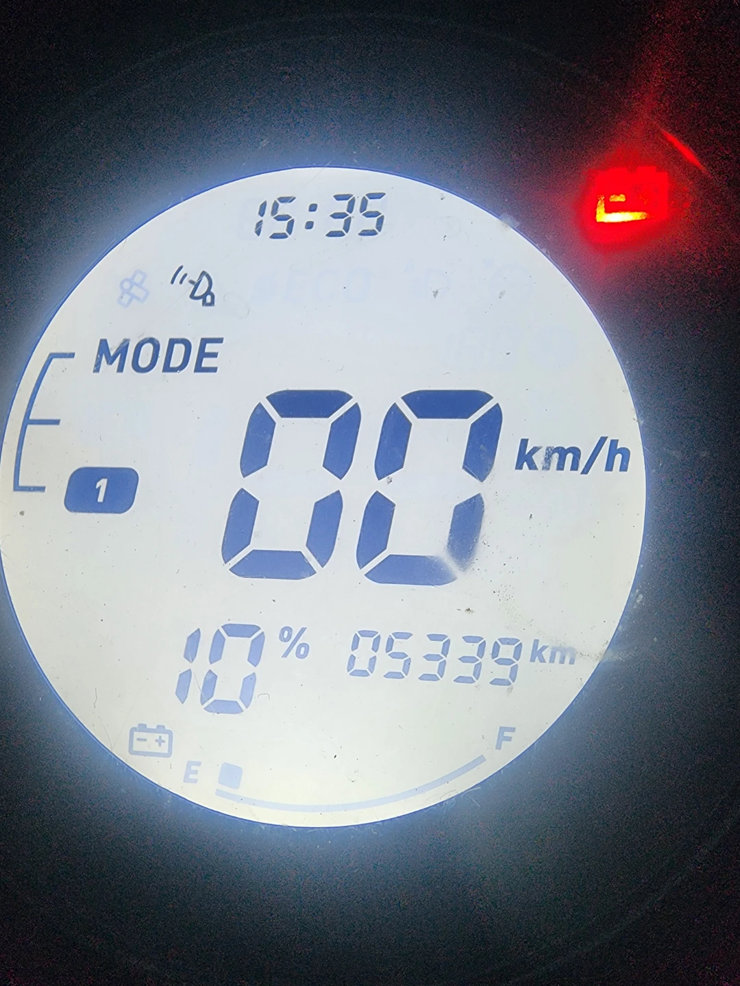 Nui Red Electric Scooter - photo 3