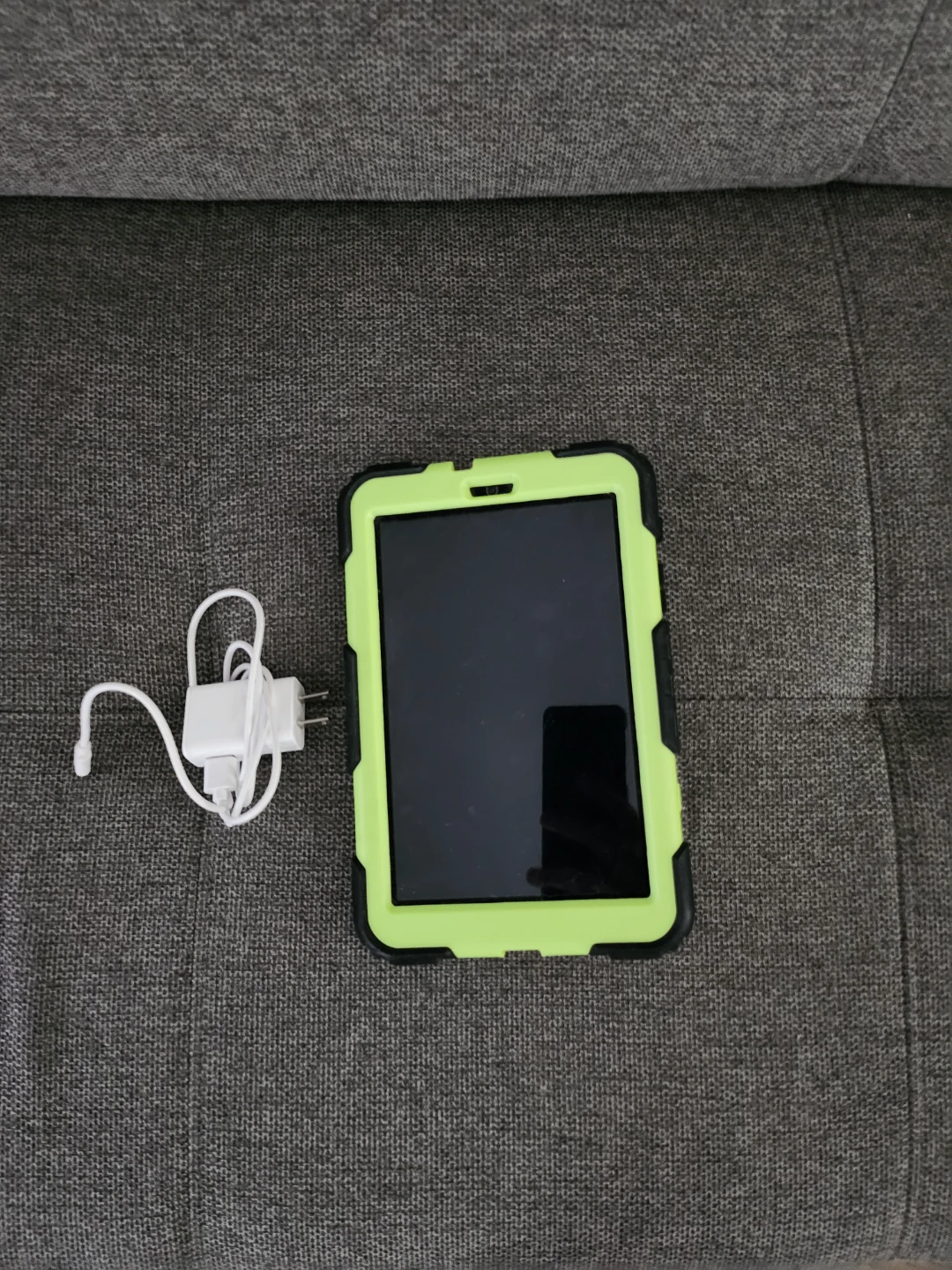 Samsung Galaxy Tab A 8" Tablet with Charger - photo 4