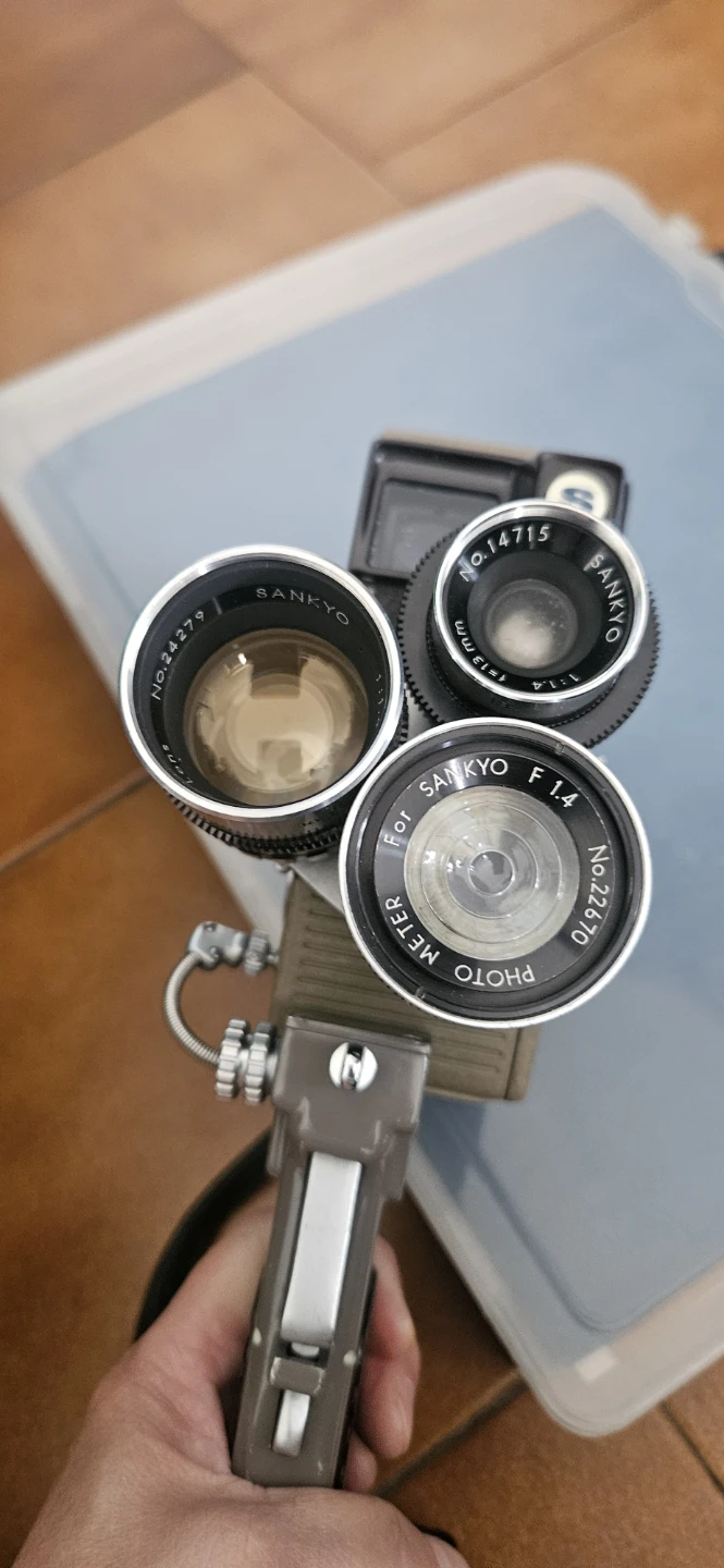 Sankyo 8-E Super 8 Film Camera - photo 4