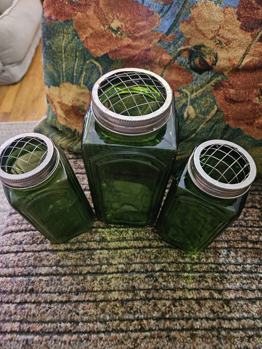 Set of 3 Green Emerald Glass Flower Frogs Lid - photo 2