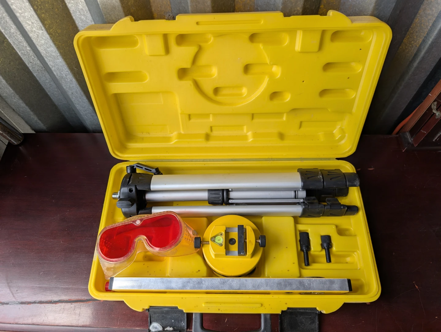 Yellow Carrying Case with Laser Level Kit and Tripod