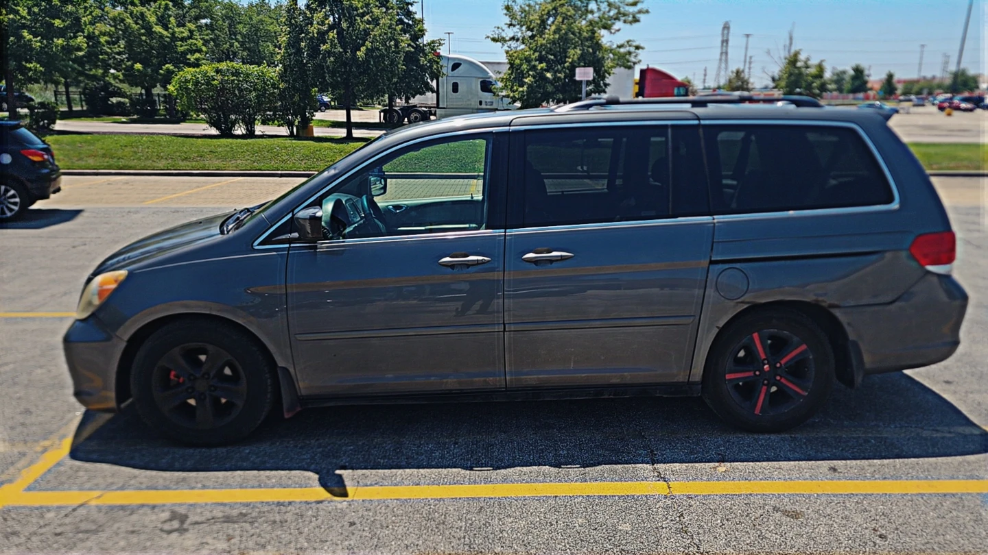 2008 Honda Odyssey – Runs & Drives Great – 186k Miles - photo 3