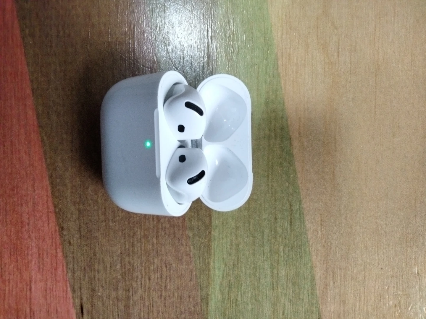 AirPods 4th Generation Model A3058 USB-C Charging Case included - photo 2