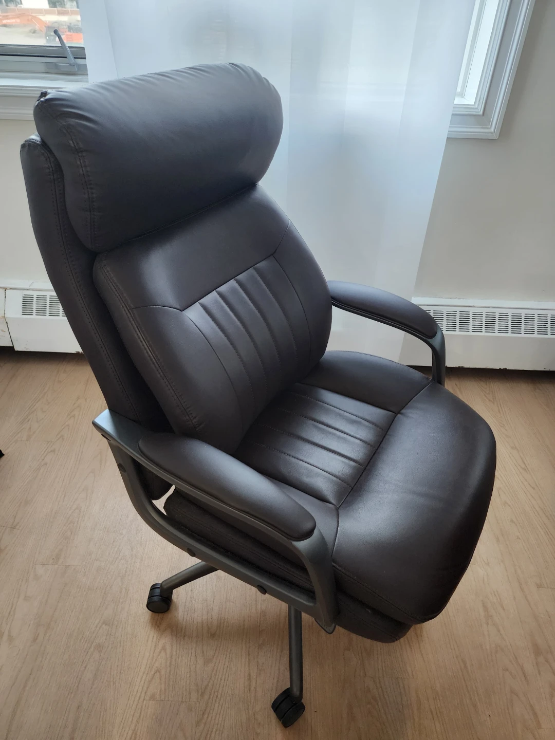 La-Z-Boy Ergonomic Office Chair - photo 2