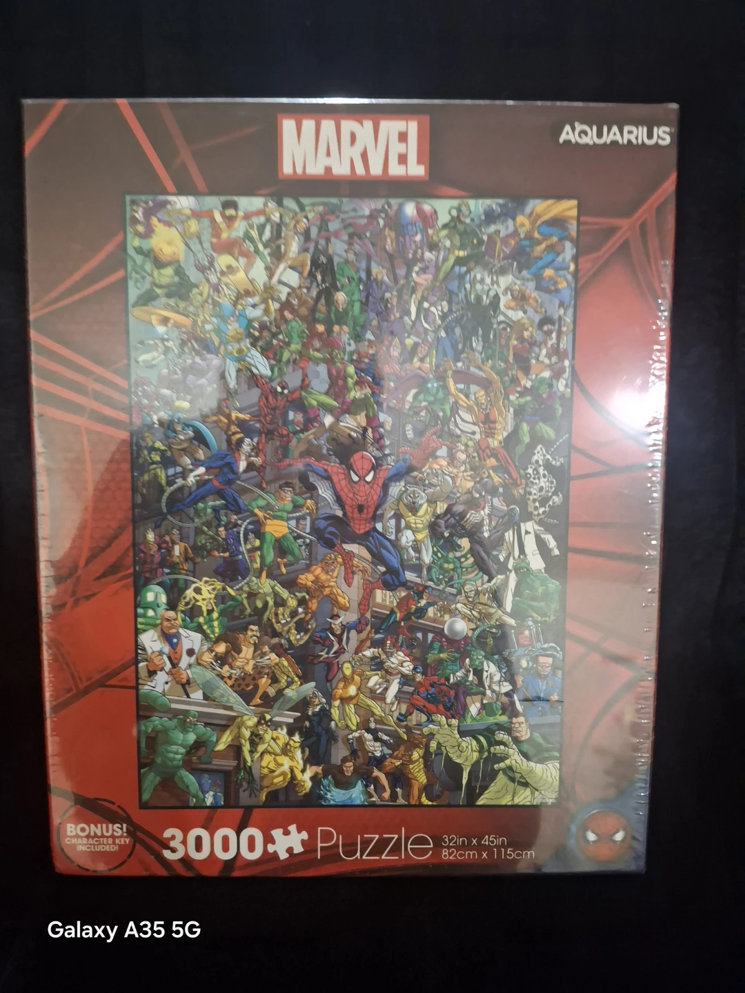 MARVEL Spider-Man 3000 Piece Puzzle